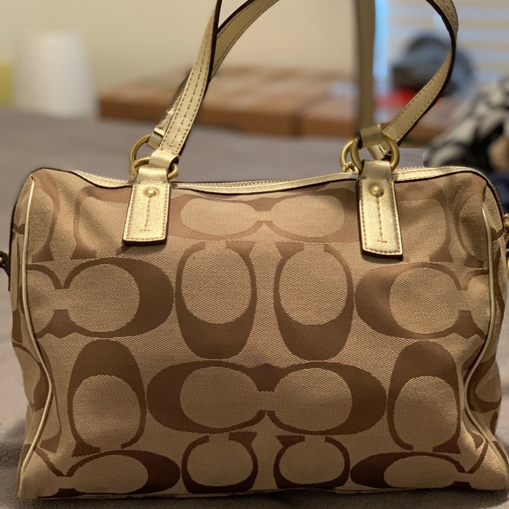 Coach handbag - Picture 2 of 4